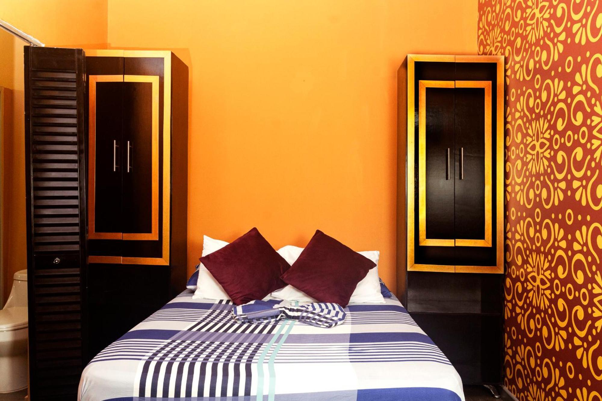 Seven Nights Hostel Cartagena Bagian luar foto