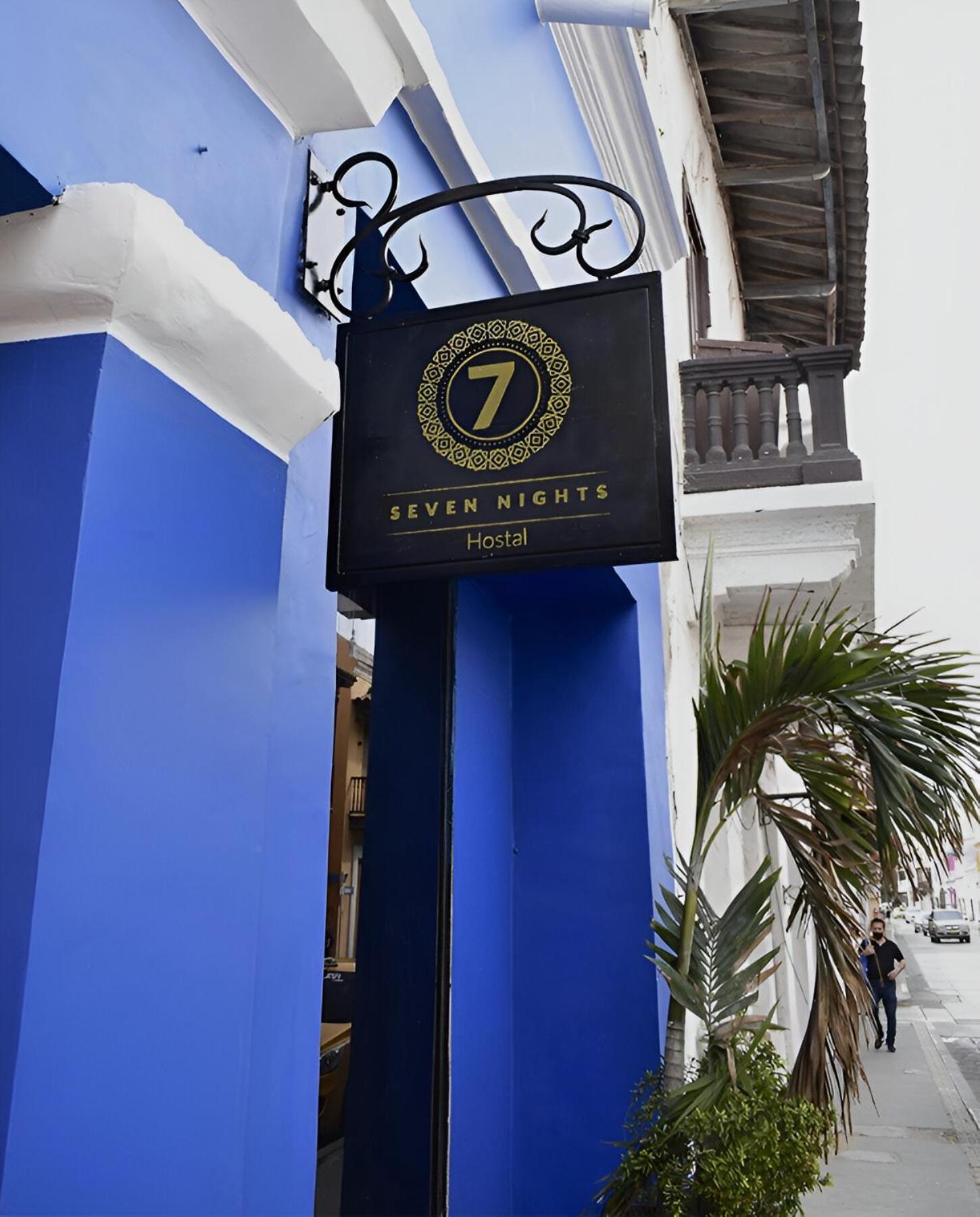 Seven Nights Hostel Cartagena Bagian luar foto