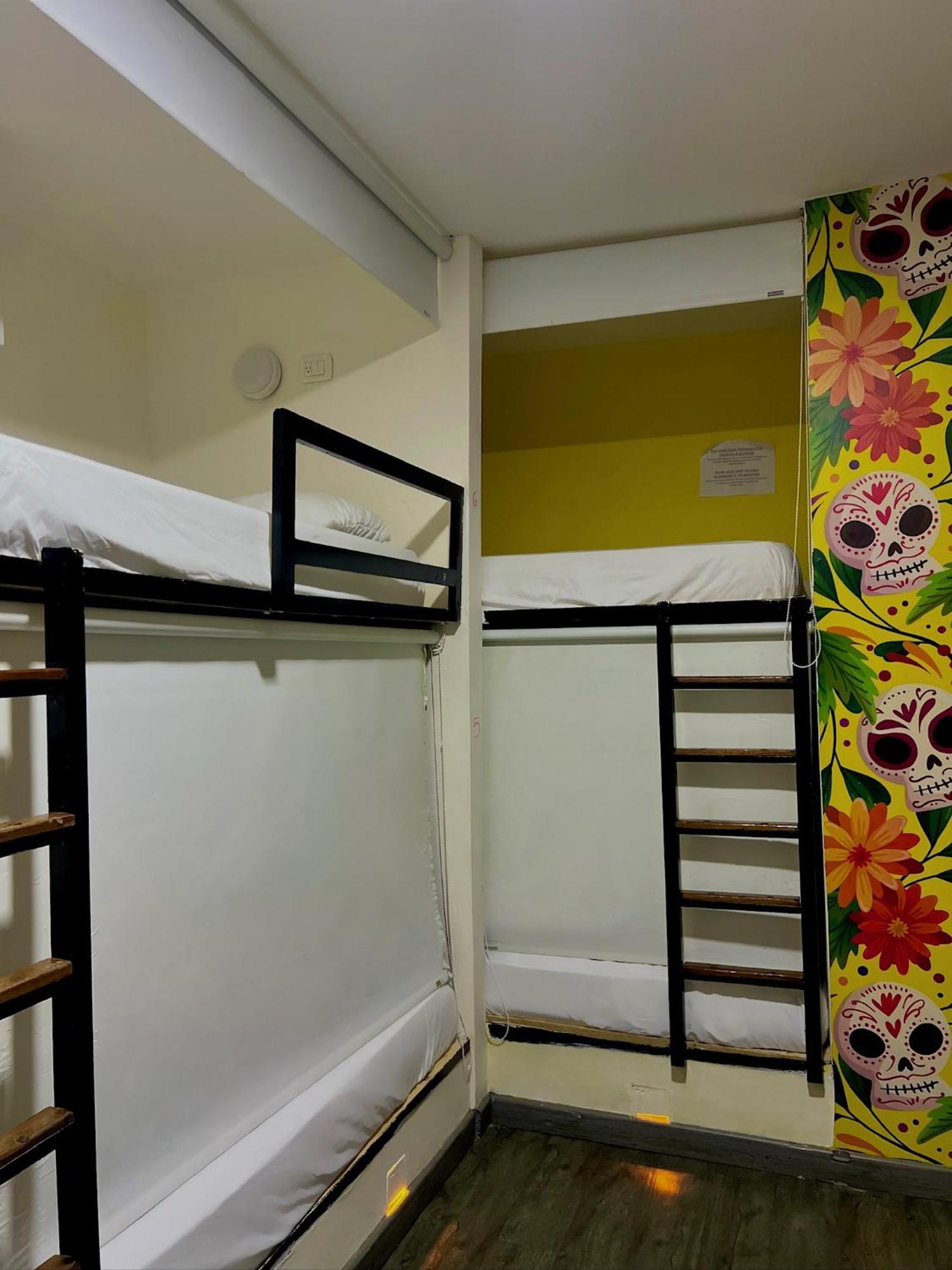 Seven Nights Hostel Cartagena Bagian luar foto