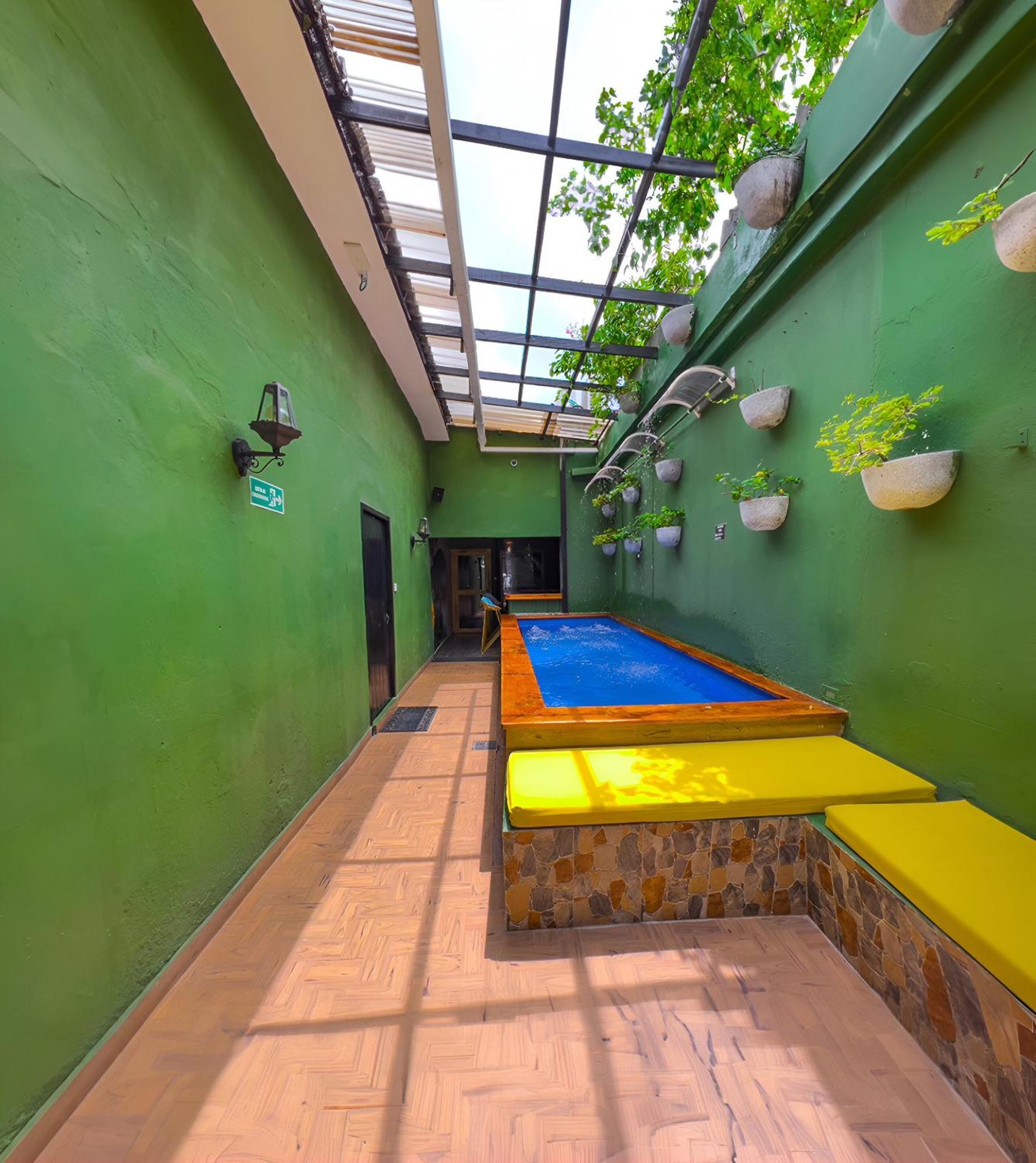 Seven Nights Hostel Cartagena Bagian luar foto