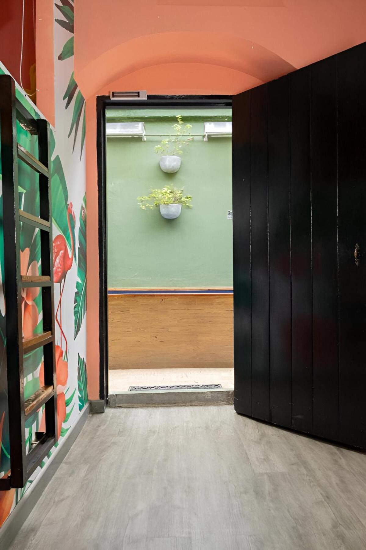 Seven Nights Hostel Cartagena Bagian luar foto